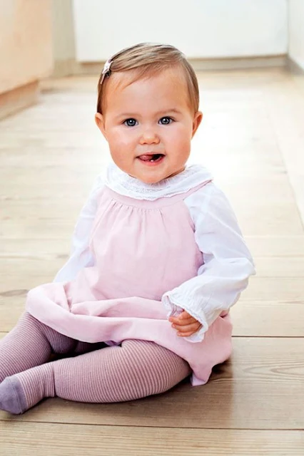 Her official title in Danish is Hendes Kongelige Højhed Kronprinsesse Mary af Danmark, Grevinde af Monpezat.