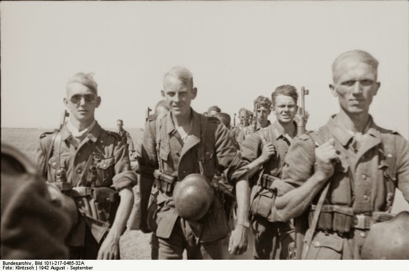 Soldados de la 6ta armada, marchando a Stalingrado, 1942