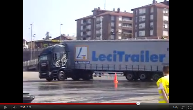videos de camiones trailer haciendo trompos