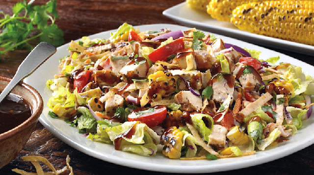 STEPHANIE BANKS From gourmet dining to family style, International Drive in Orlando is home to a variety of dining options. We have restaurants that will fit all appetites!