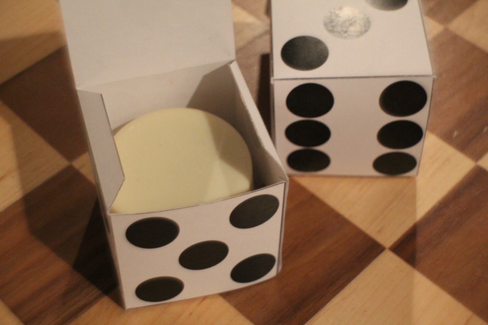 DIY Party Mom Free Printable Dice Party Favor Box