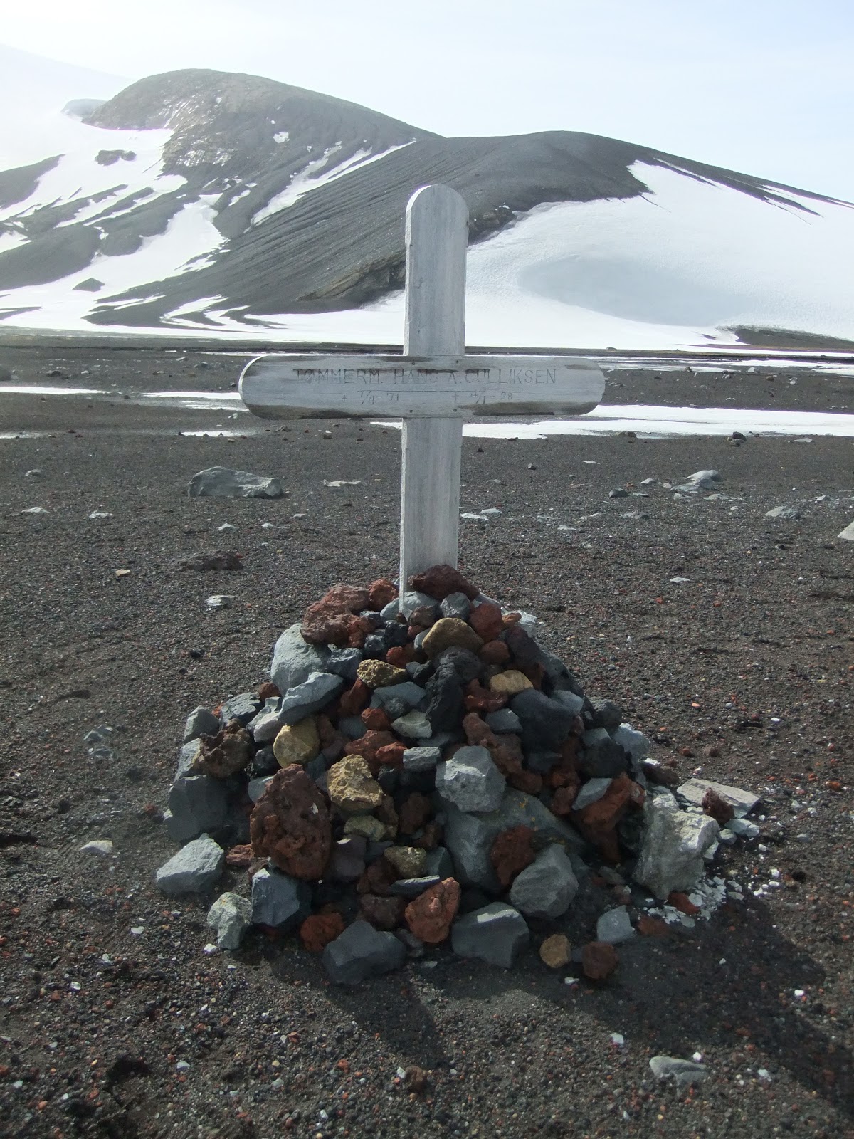 Backpacking in Antarctica: Whaler's Bay, Deception Island - Don't Stop ...