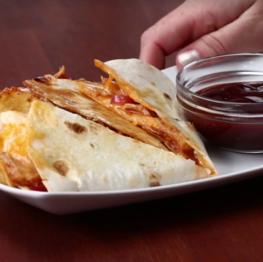 Najlepsze Paleo amciu! Quesadillas, kurczak w sosie BBQ
