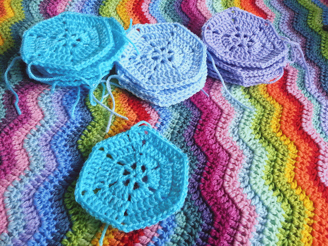 crochet hexagon motifs