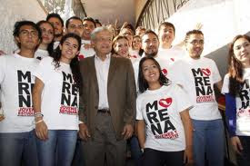 La lider del "Yo soy 132" también es lidereza de Morenaje, organización de AMLO.
