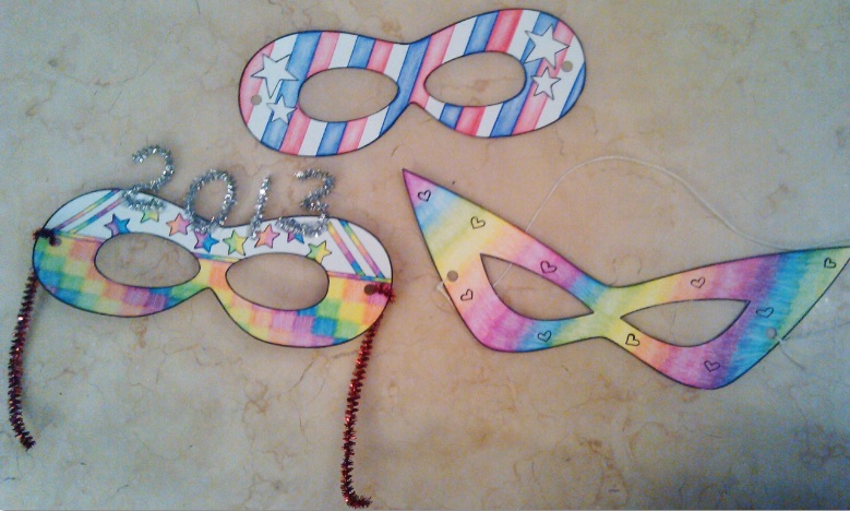 Wonderland Crafts: Superhero Masks & New Years Glasses!