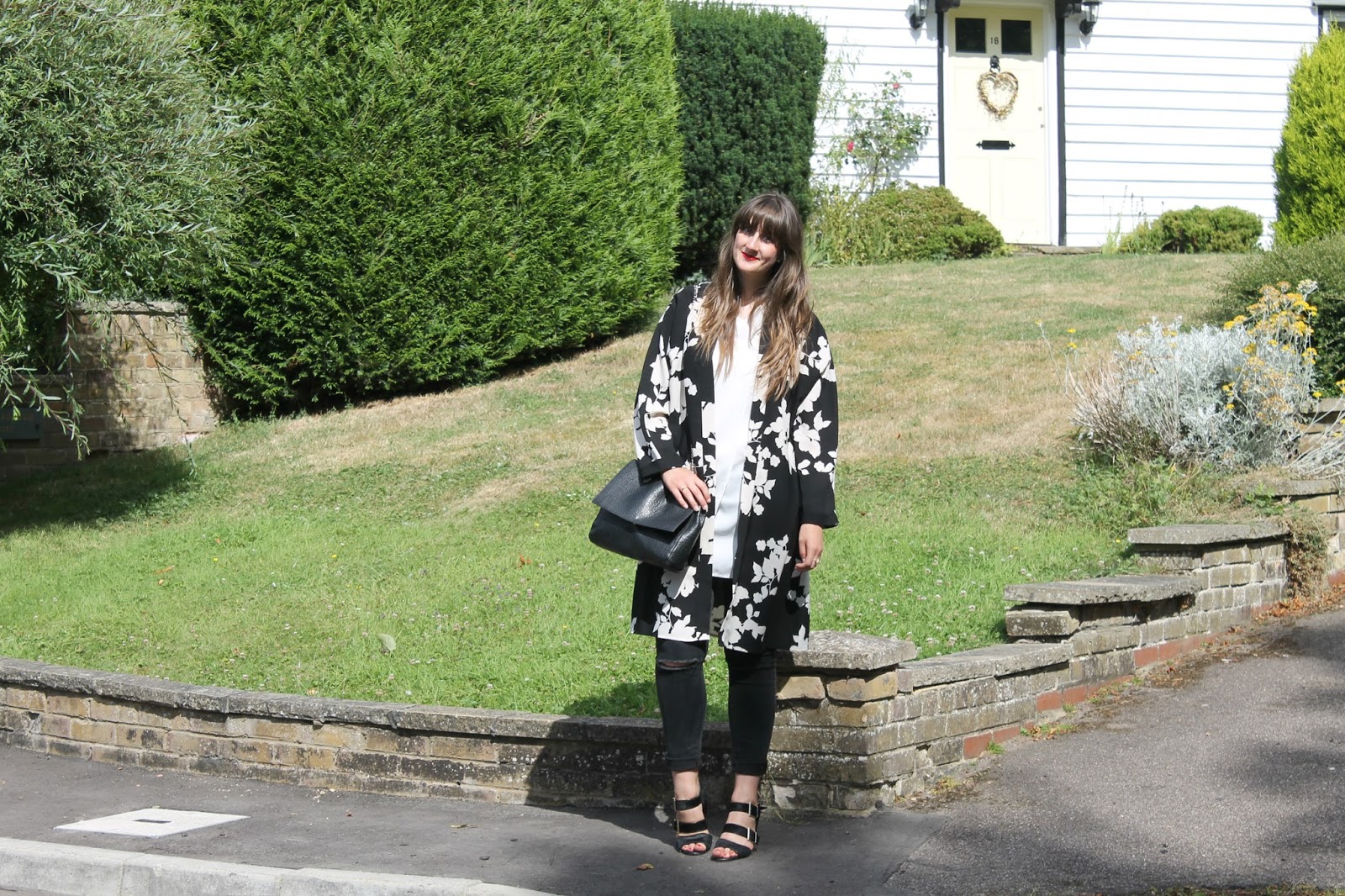 OOTD: Floral duster coat | The story of a girl who lives above her means