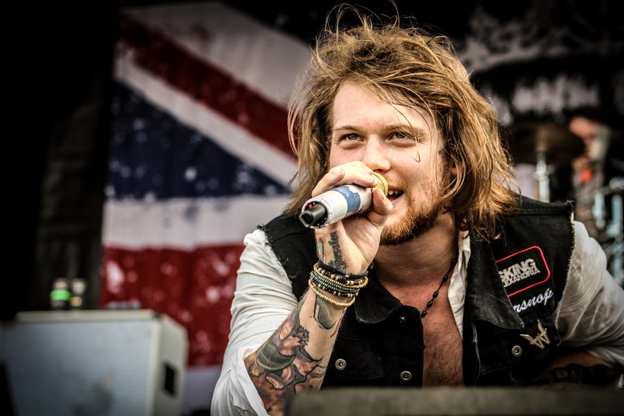 Rockfile Radio Rock Files: Happy Birthday DANNY WORSNOP (video)
