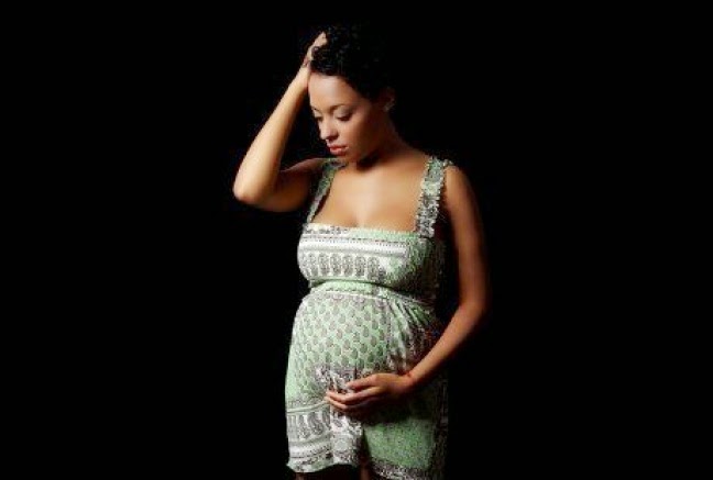  Angka kematian ibu dipicu oleh maraknya nikah muda dan kehamilan di usia remaja.