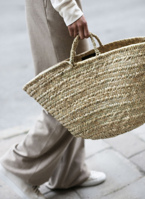 summer style :  Straw Handbags and Purses