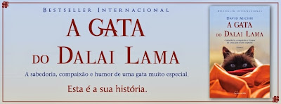 «Uma gatinha frágil e faminta é resgatada das ruas de Nova Deli por Sua Santidade, o Dalai Lama, e torna-se a companheira preferida do líder espiritual tibetano. Esta é a sua história — contada na primeira pessoa, pela própria gata. Na nova casa, um mosteiro com vista deslumbrante sobre os picos nevados dos Himalaias, a gata do Dalai Lama testemunha encontros com estrelas de Hollywood, mestres budistas, professores de universidades de topo, filantropos e muitas outras pessoas que procuram os conselhos do seu dono.»