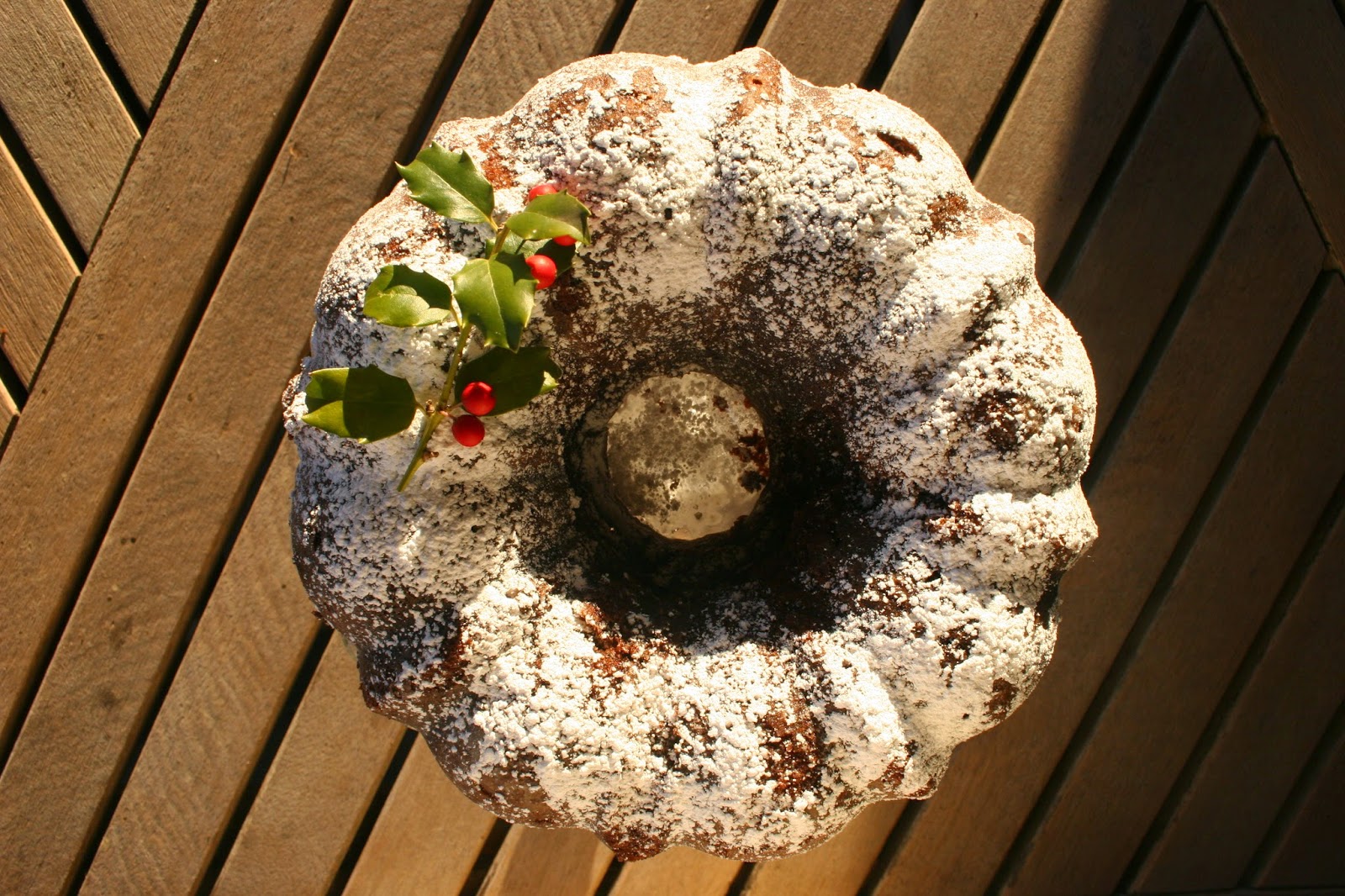 Powdered Sugar Pound Cake Recipe - Midwest Nice
