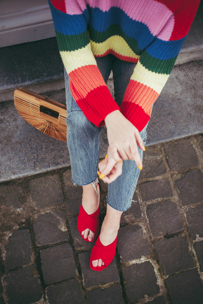 Wedgie fit levi's, rainbow sweater, red mules