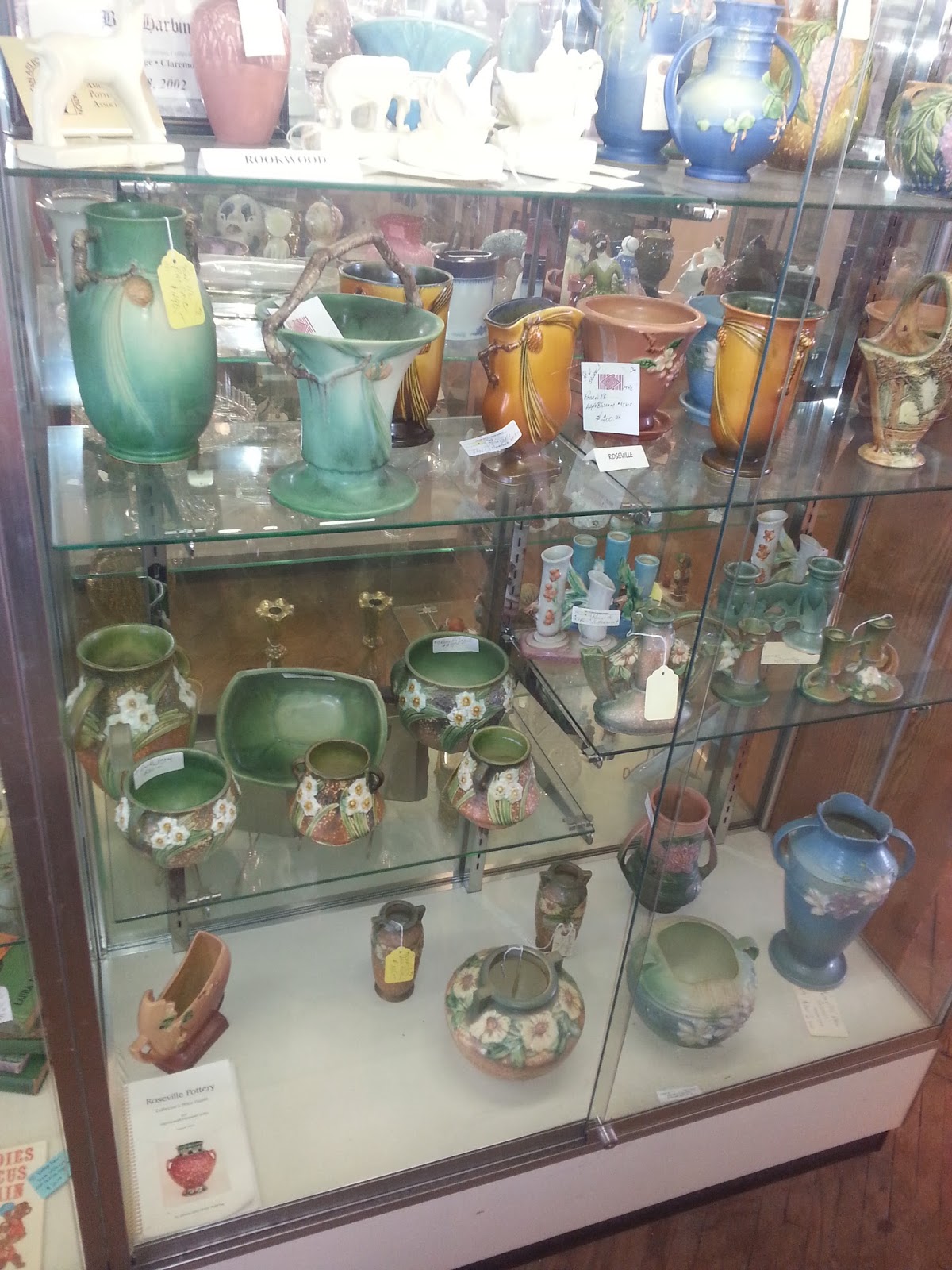 Antique Pottery and Glass Market Hunter Midland Arts & Antiques Market
