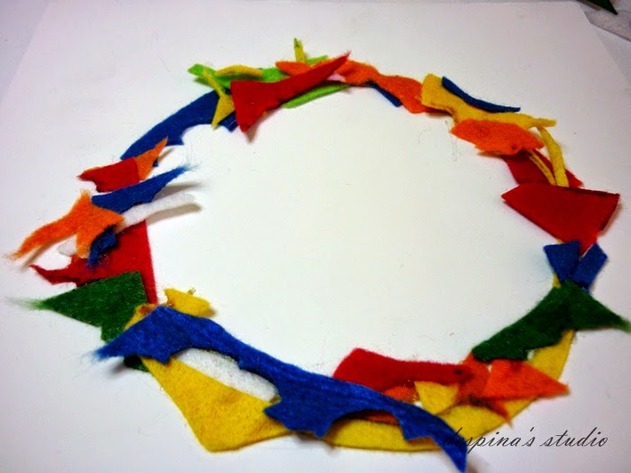 DIY Felt leftovers wreath Tutorial Στεφάνι από περισσεύματα τσόχας