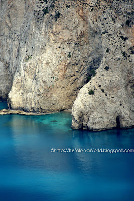 Gestalt shapes and ink blots in Kefalonia