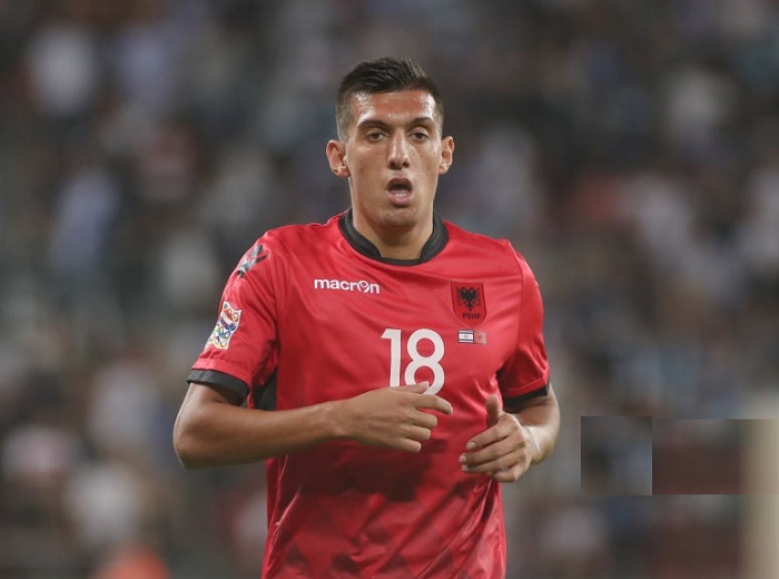 Albanian footballer Myrto Uzuni starts the 2019 with a goal - Oculus News