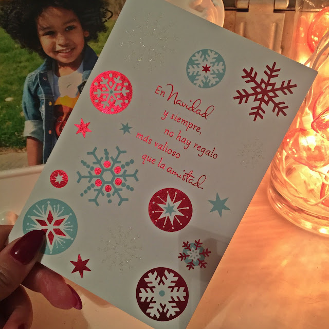 Celebrating the Holidays con Familia + A Holiday Giveaway