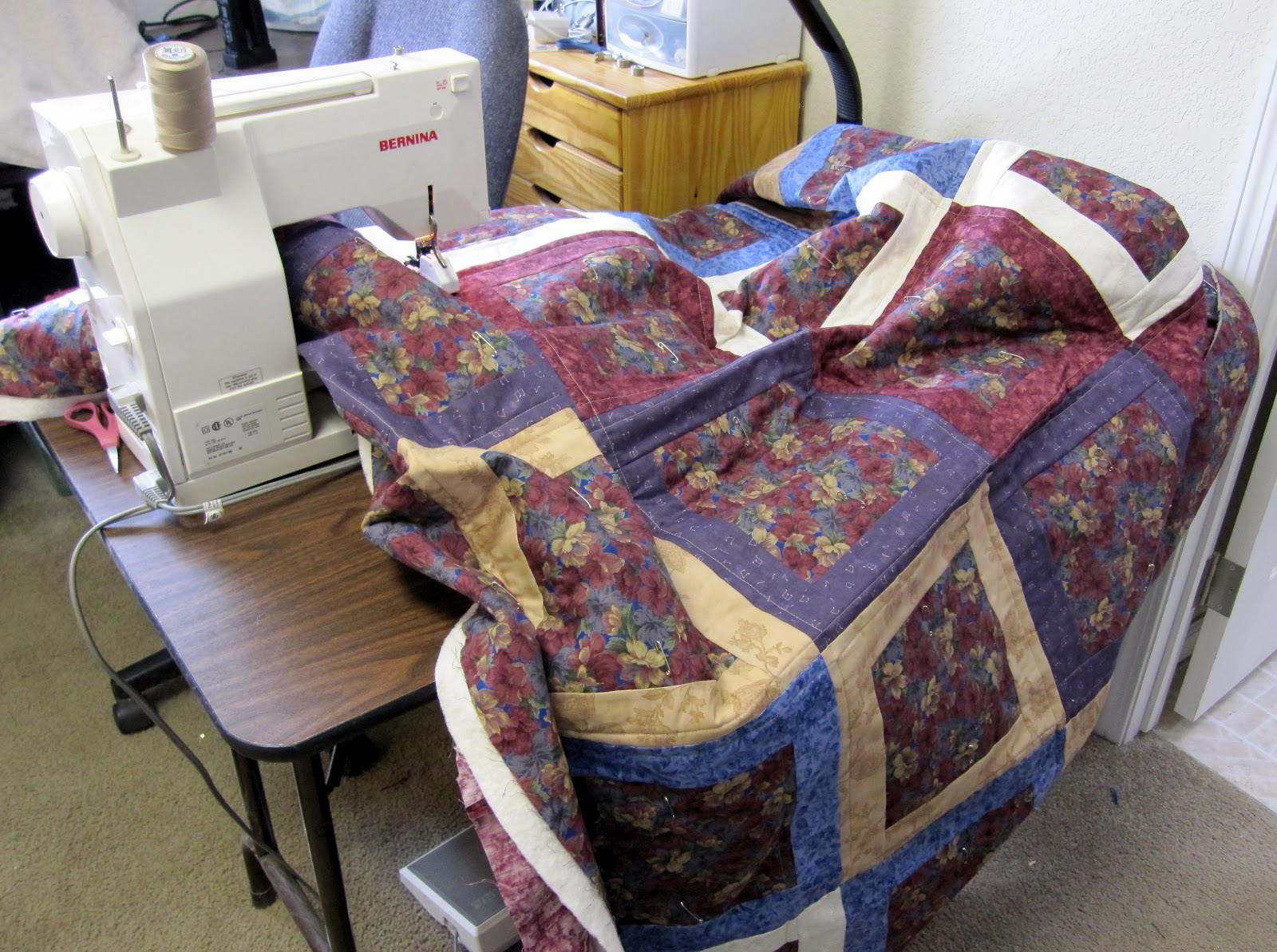 Moonvalley Quilter Quilting the Comfort Quilt