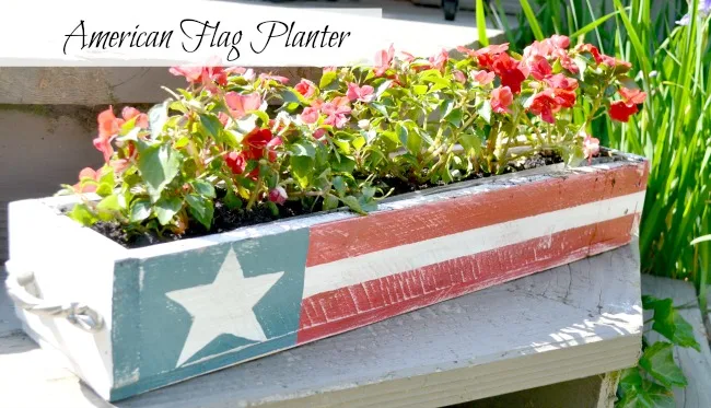 American Flag Pallet Planter www.homeroad.net