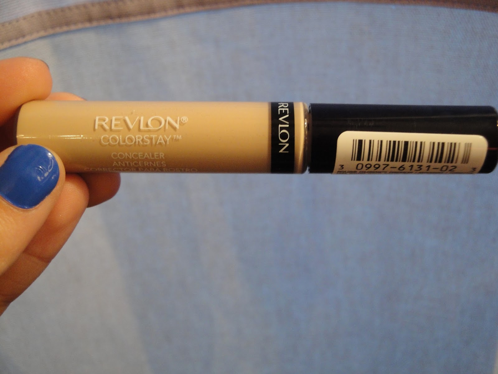 Lifestyle and Beauty Through the Eyes of a Makeup Addict Revlon ColorStay Concealer Review