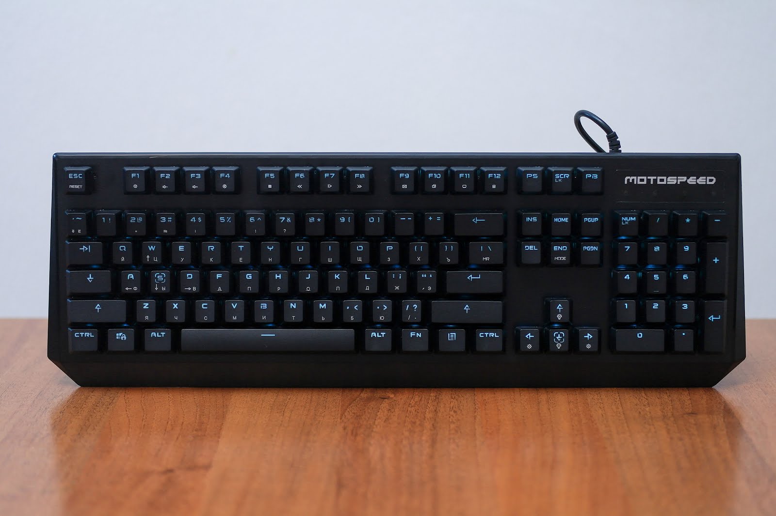 Logitech g103 клавиатура. клавиатура с подсветкой. Asus rog strix pink keyboard. клавиатура razer ornata v2. подсветка кириллицы.