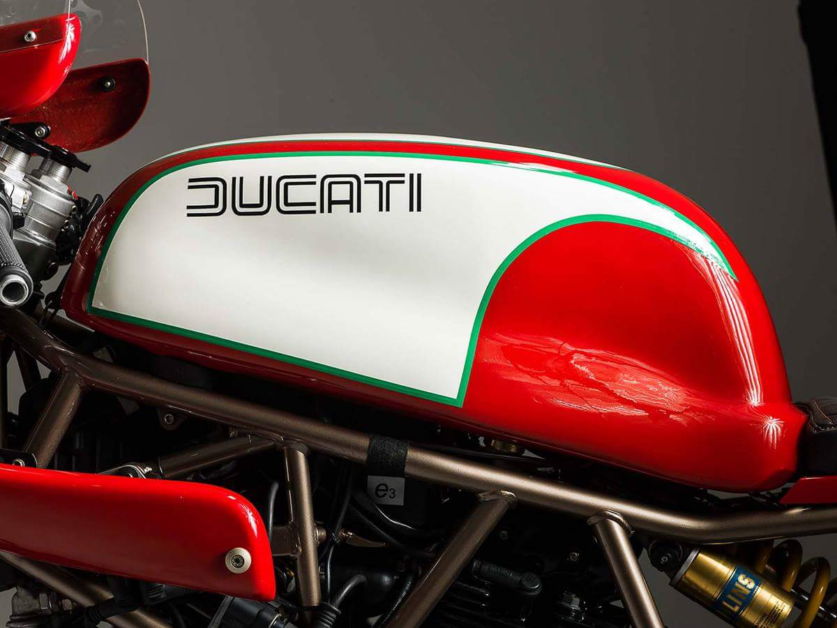 Сс 1000. Ducati Supersport 1000. Ducati Supersport 1000ds. Ducati 1000ds 1990. Руль Ducati 1000ds.