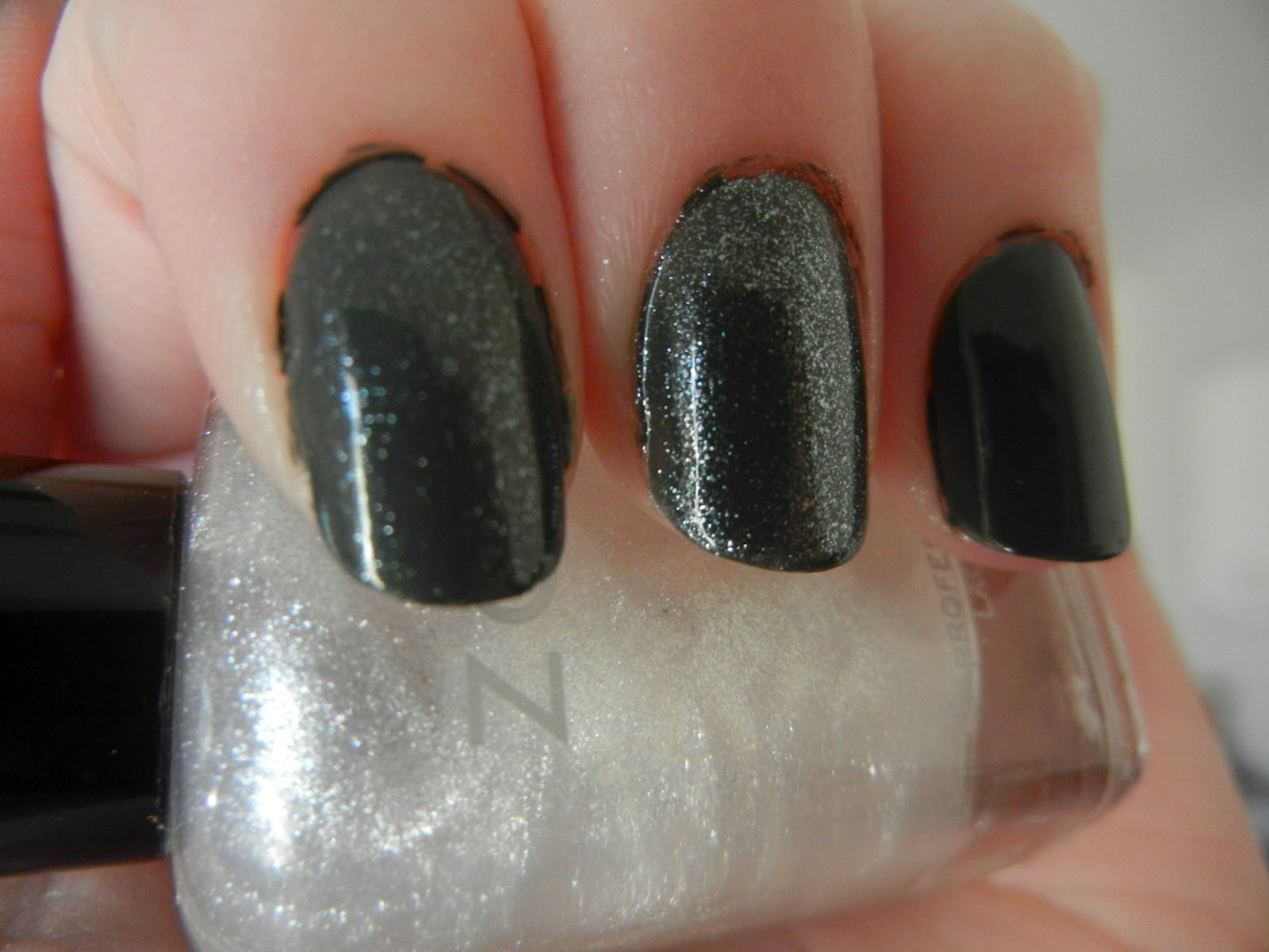 Thoughts of a Midwestern Girlie Girl Zoya Sparkle Gloss Top Coat vs