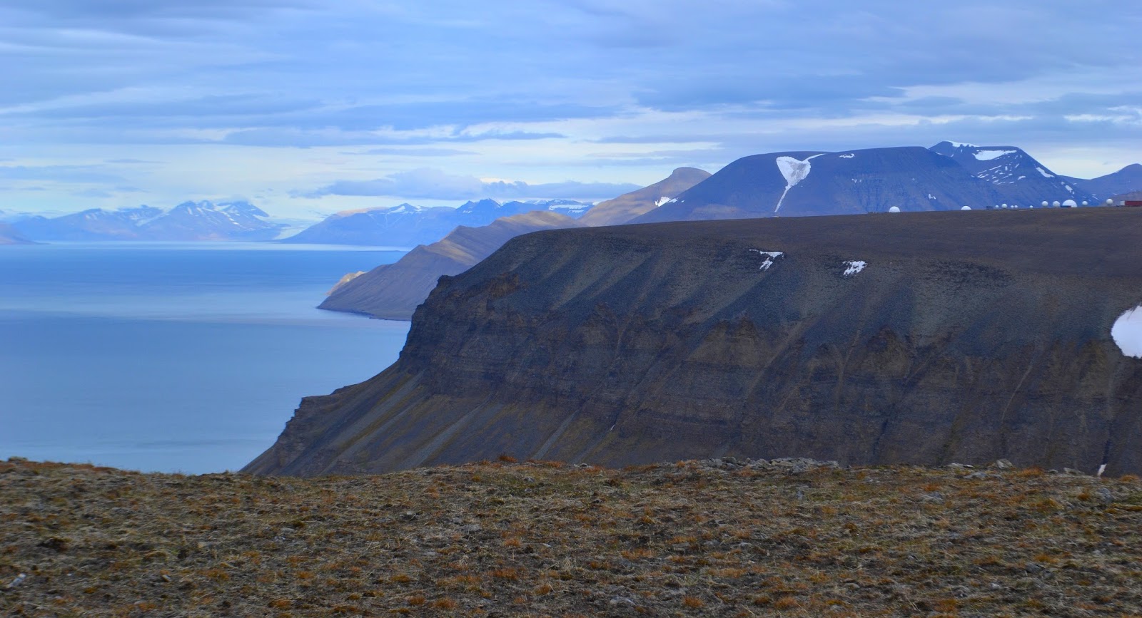 Travel Log, my stories around the world Svalbard Hike to Fuglefjella