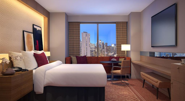 Discover a hotel in the center of everything at Conrad Chicago – a premier destination for exploring one of the world’s most captivating cities.