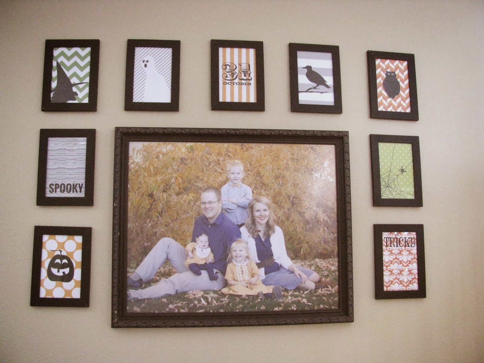 Yellow Mums 4x6 Halloween Printables