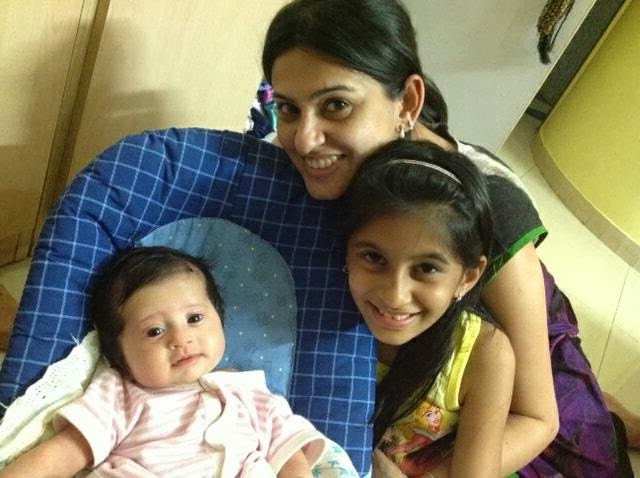 Television (TV) Actress Smita Bansal with Kids (Children) Daughters Stasha Bansal & Anaagha Bansal | Television (TV) Actress Smita Bansal Family Photos | Real-Life Photos