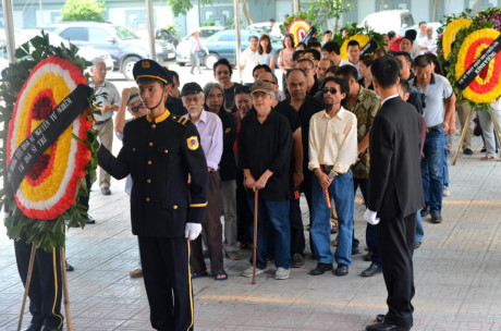 Nhieu nghe sy noi tieng tien biet danh hoa Nguyen Tu Nghiem - Anh 3