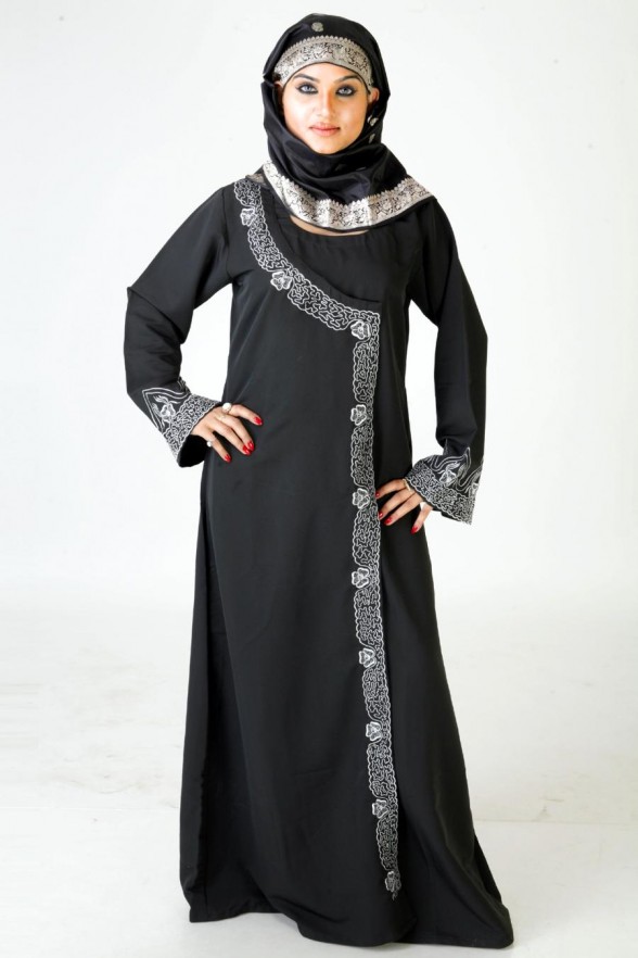 Long frocks Pakistani Dresses Mehndi Designs