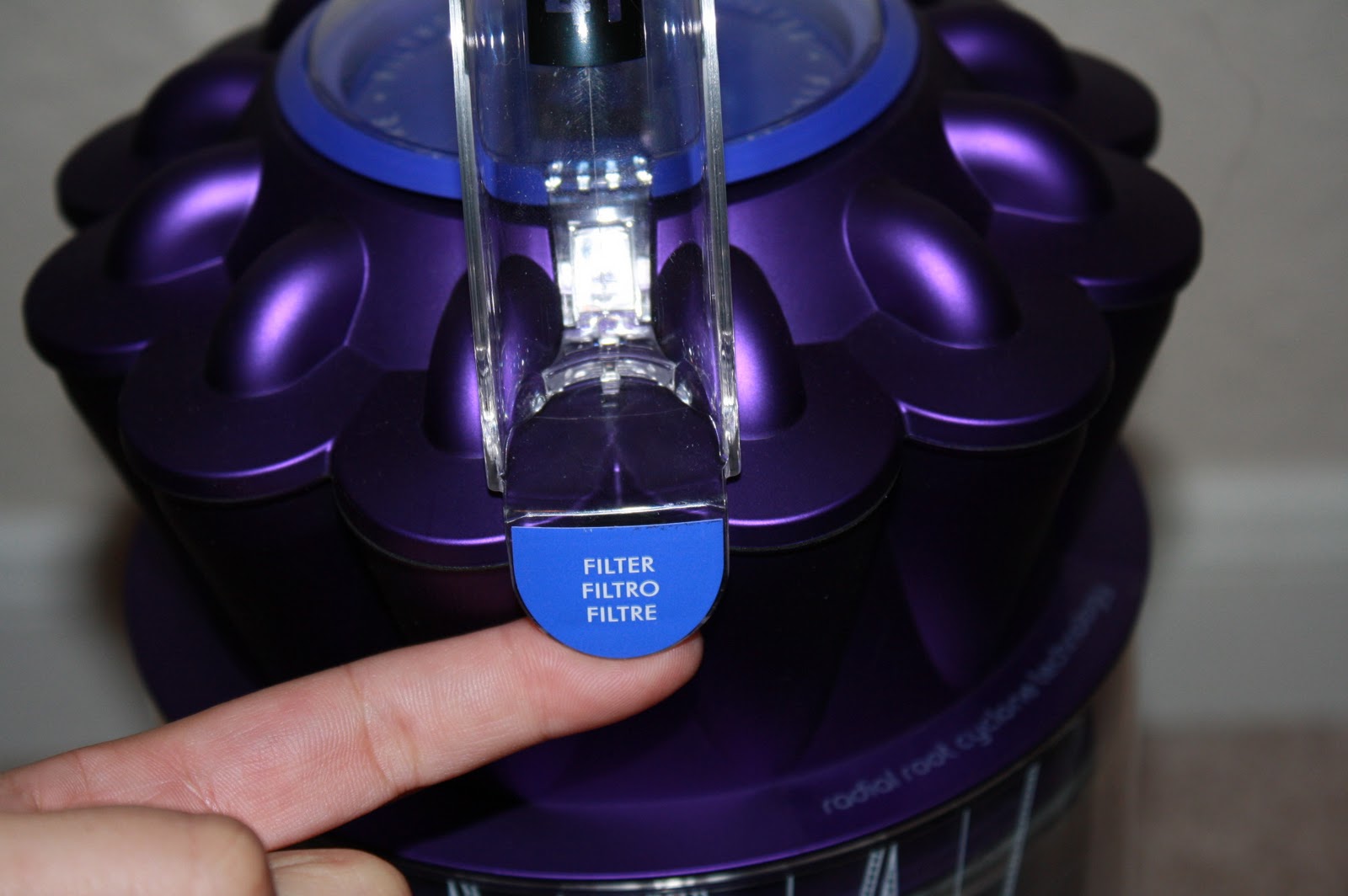 Kritter Kids Reviews: My new Dyson DC-41 Animal