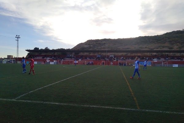 El Atlético Malagueño saca petróleo en el Rincón (0-1)