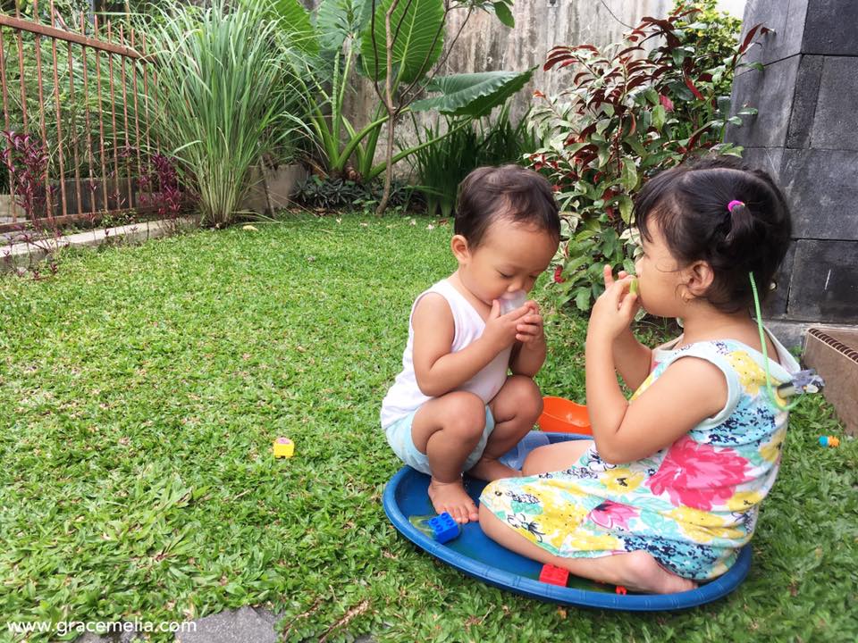 Anneye Athyry Badymly Cocuda Nasyl Davranmaly