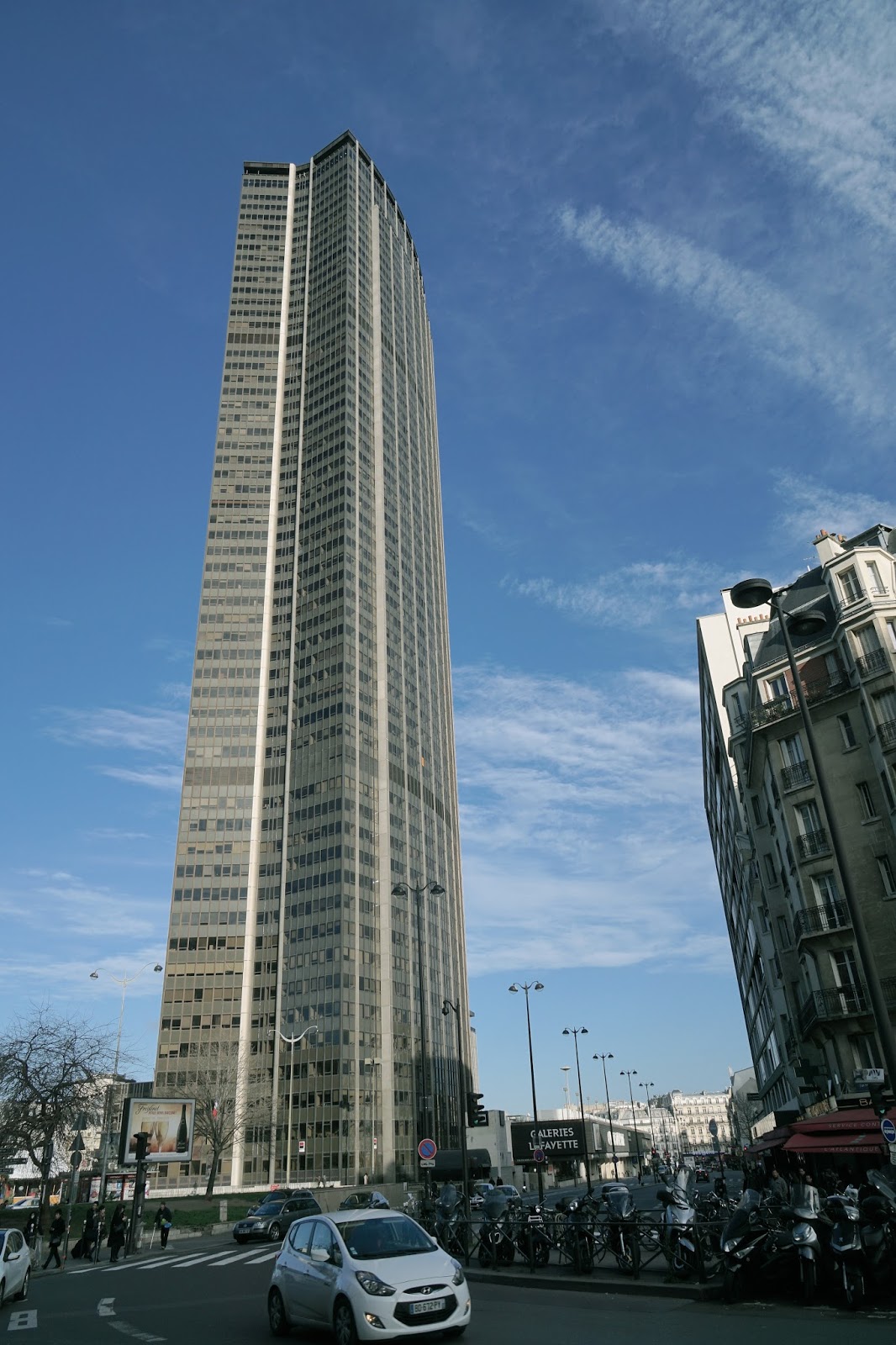 モンパルナスタワー（Tour Montparnasse）