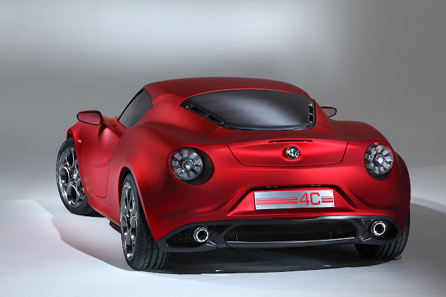 Alfa Romeo 4C Concept back