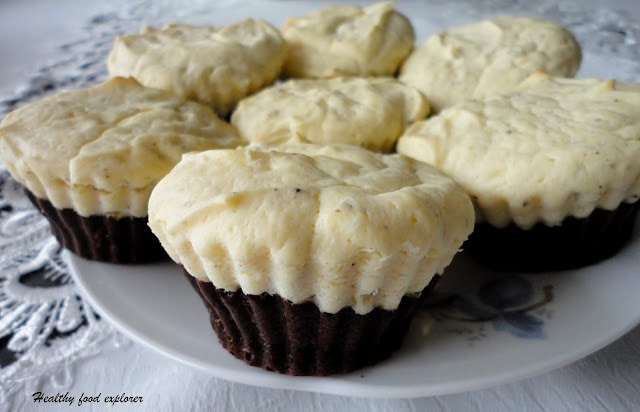 CZekoladowe muffinki z serem