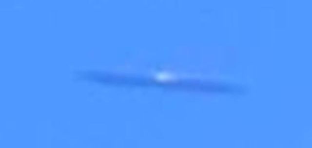 UFO News ~ Cigar-Shaped UFO appears over the island of São Miguel, Azores and MORE Cigar-shaped%2Bufo%2Bazores%2B%25282%2529