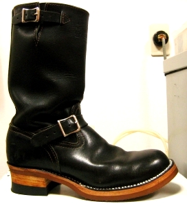 Vintage Engineer Boots: December 2011