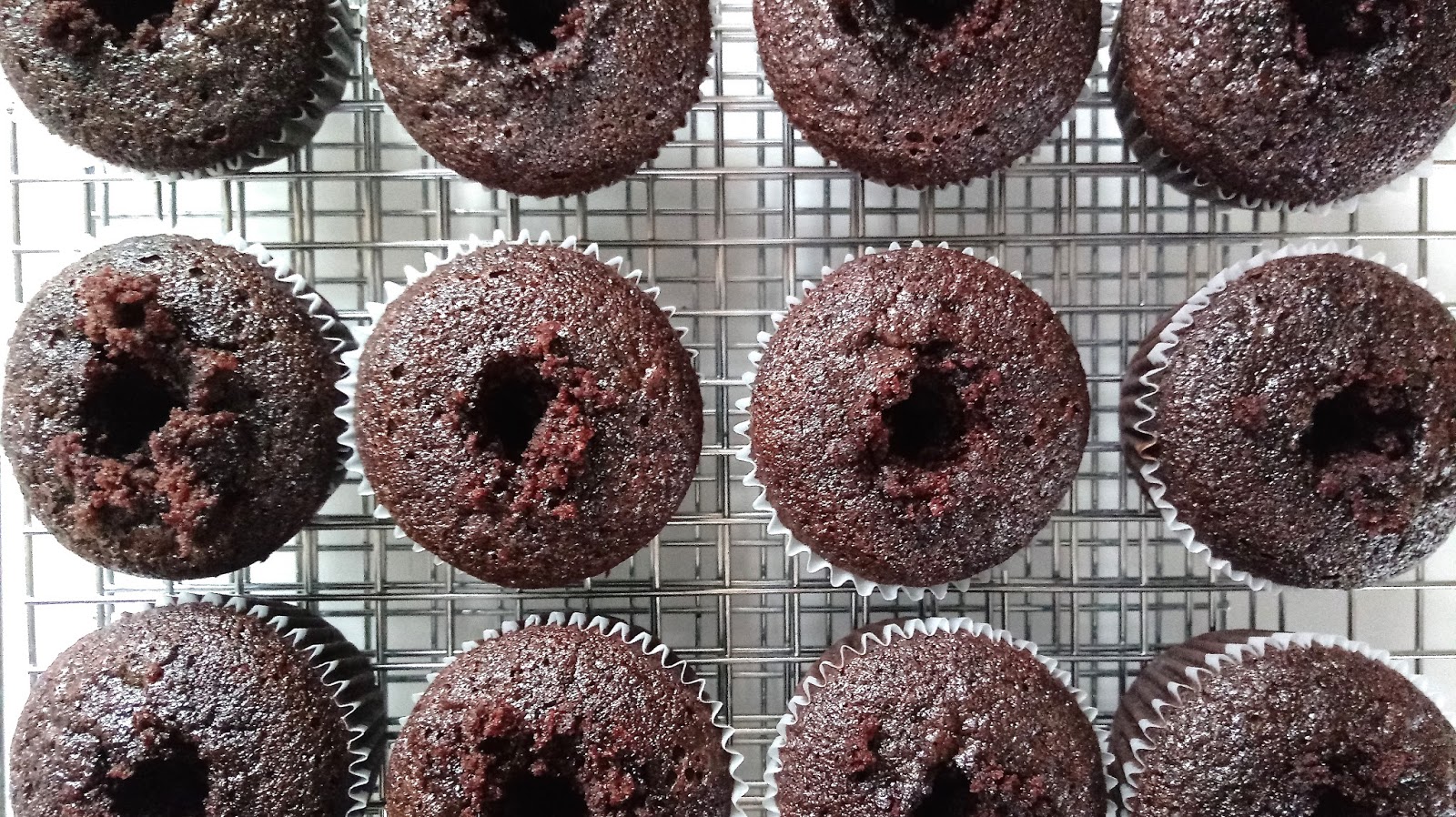 At Home with the Loverbees: Easy Gourmet Cupcakes: Gluten Free Fudgy Mint
