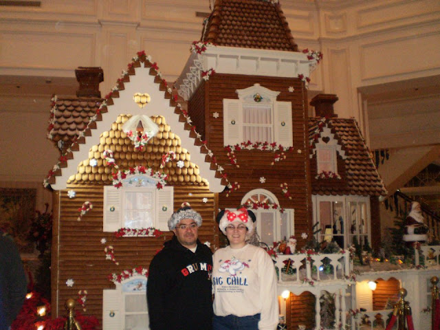 Disney Holiday Traditions - Gingerbread House at Grand Floridian