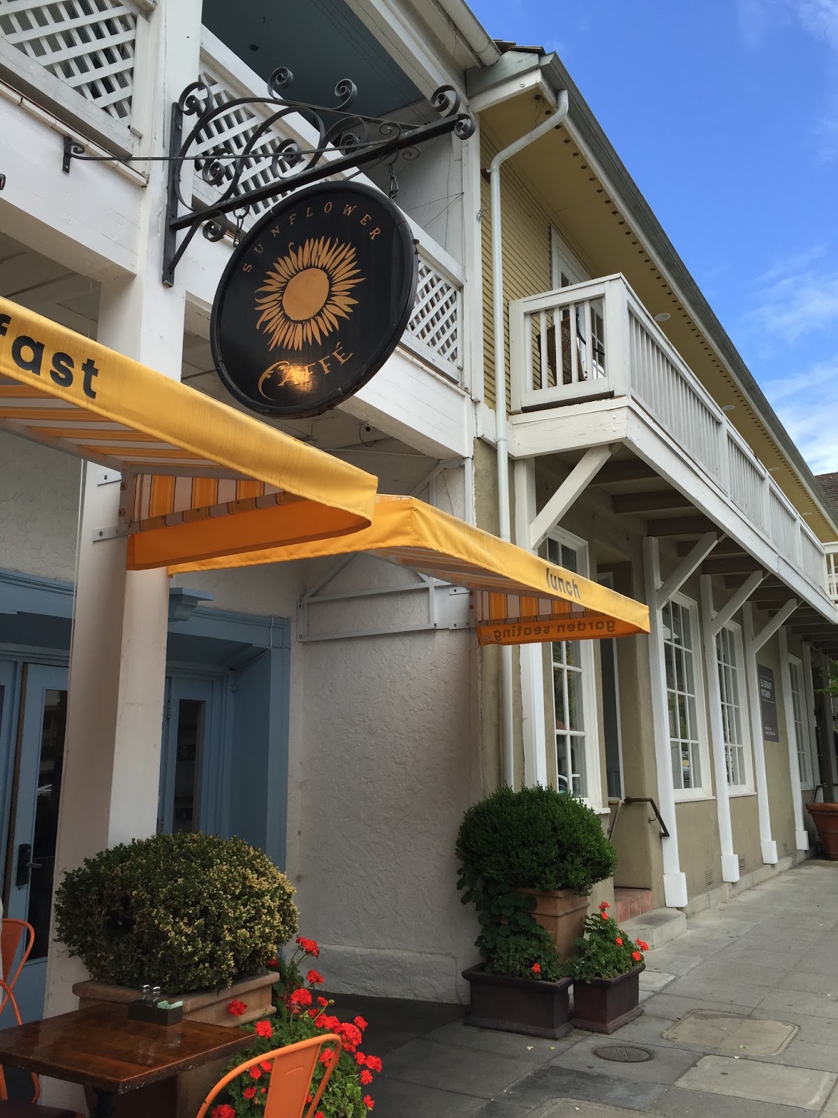 フード＆ワインの日々 ソノマ グルメ：カジュアルで明るい Sunflower Caffe（サンフラワー カフェ）