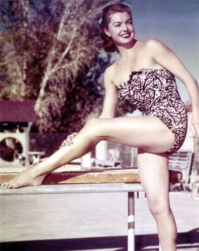 Esther Williams  nackt