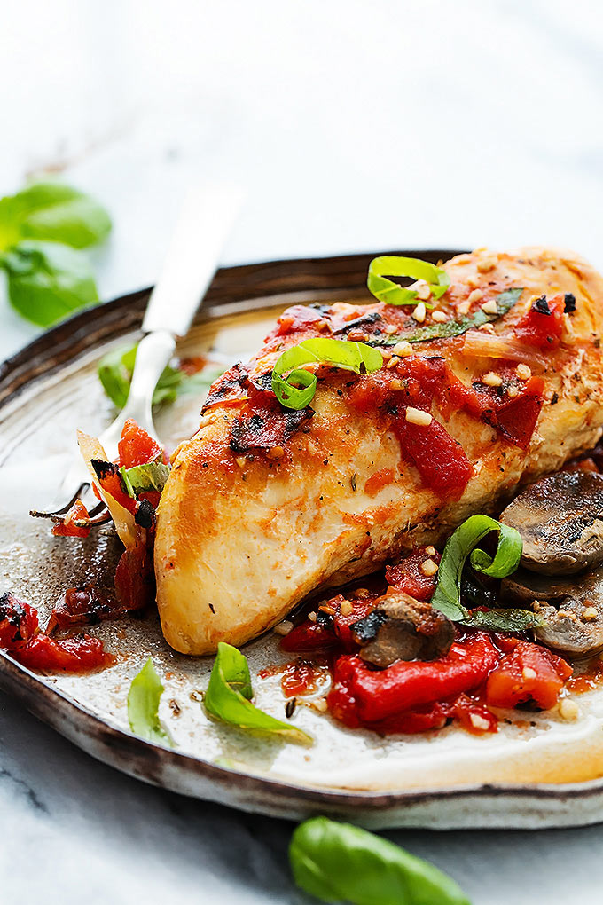 Slow Cooker Tuscan Chicken from Creme de la Crumb Slow Cooker or