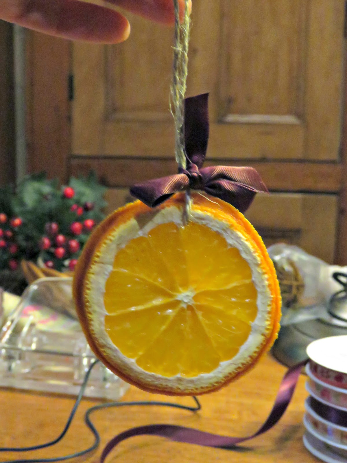 just saying How to make dried orange slice Christmas decorations