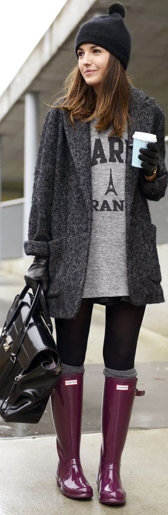 cool outfit / coat + hat + bag + printed top + black skinnies + high boots