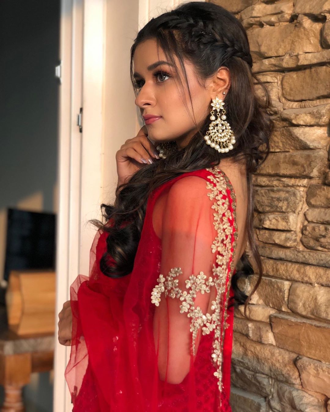 Avneet kaur pic